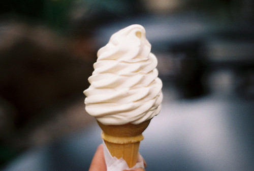 White Vanilla Ice-Cream