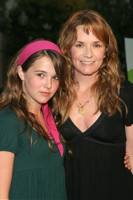 Zoey Deutch and family 2007