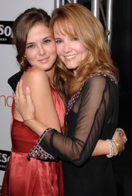  Zoey Deutch and family 2008