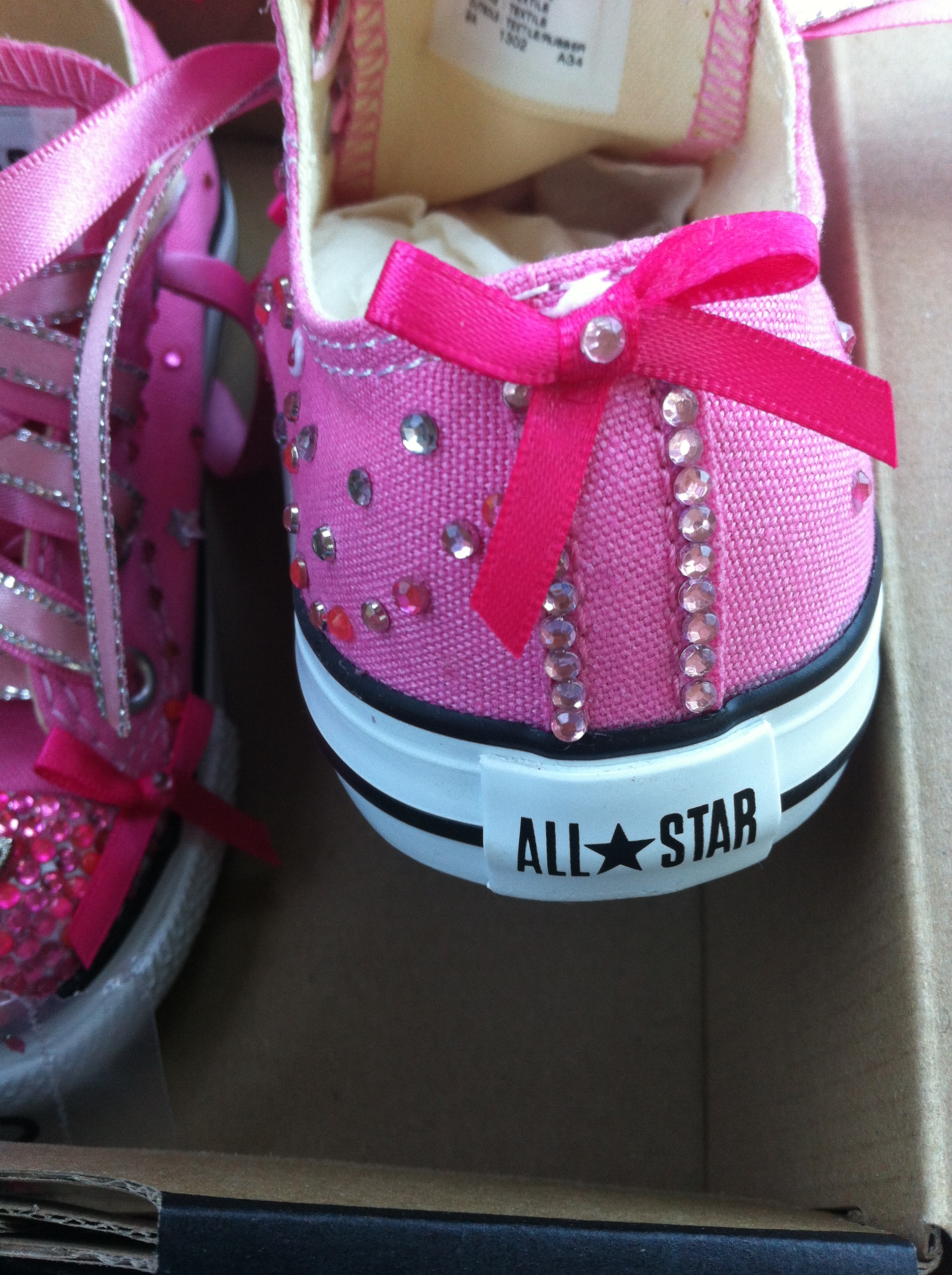 cute converse and vans