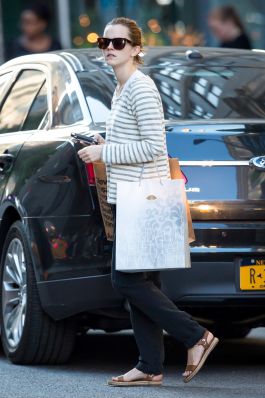  Emma Watson Gets Some Shopping Done In New York On June, 12