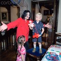 Michael Jackson with his kids Paris Jackson and Prince Jackson ♥♥ - michael-jackson photo