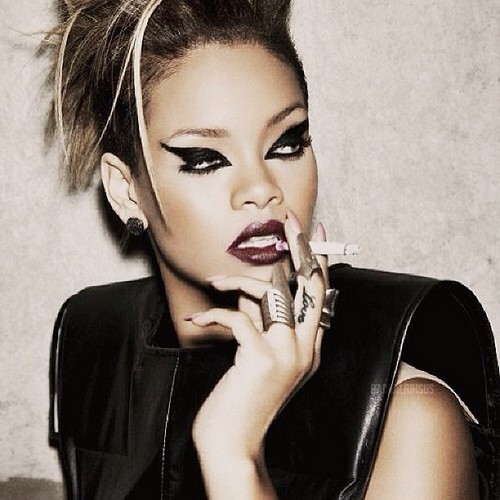  Rihanna on Instagram