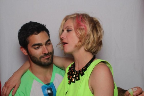 Tyler Hoechlin AND Brittany Snow