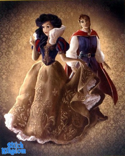  First Look: Disney Fairytale Couples Designer Collection door Disney Store