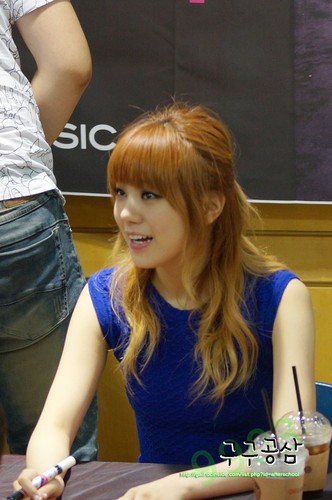  Lizzy (After School) - First amor fã Signing Event Pics