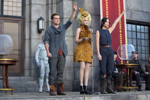 New official Catching Fire movie still