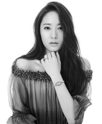 SNSD Jessica and f(x) Krystal's photos from 'STONEHENgE'
