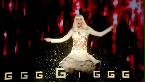 Gwen Stefani- Wind It Up {Music Video}