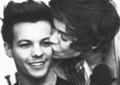 Larry Stylinson <3 - one-direction photo