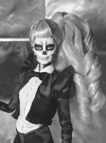  Sceleton doll