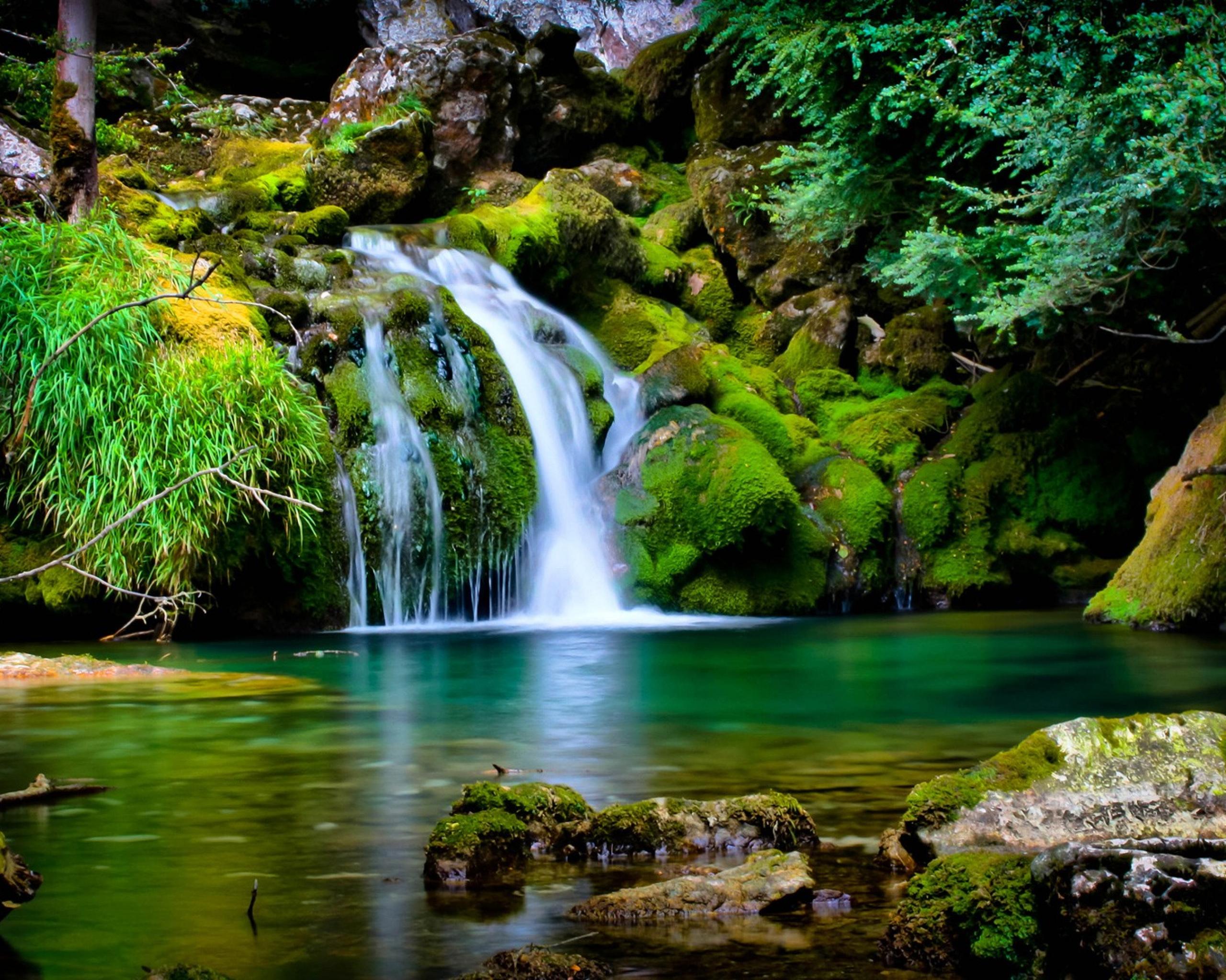 Download this Mother Nature Waterfall picture