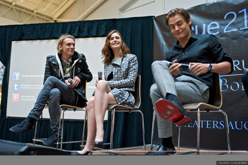  ‘THE MORTAL INSTRUMENTS’ cast at Chicago Ridge Mall (July 30, 2013)