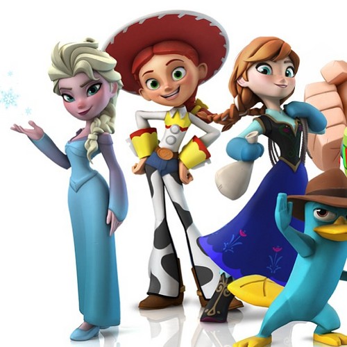  Elsa and Anna in Disney Infinity