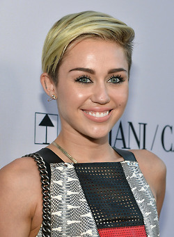 Miley Cyrus at Liams film Paranoia premiere in Los Angeles