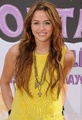 Miley in Yellow ! - miley-cyrus photo