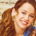 Miley in ponytail - miley-cyrus photo