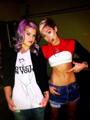  Miley with Kelly Osbourne
