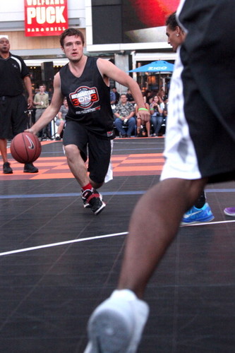  SBNN Charity basketbal Game 2013