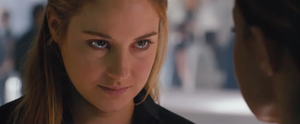 Divergent Trailer