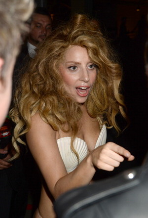 Gaga Backstage at the VMAs 2013
