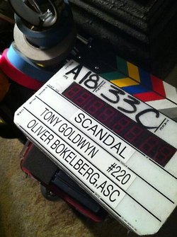  più BTS from the Scandal set