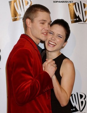  Sophia-Bush-and-Chad-Michael-Murray-at-the-The-WB-2005-All-Star-Party-one-tree-hill-6165639-464-600