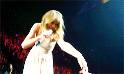  TS Red Tour