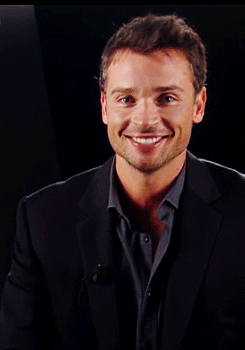  Tom Welling interview about his movie Parkland