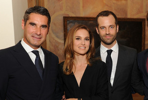  Attending a private reception hosted bởi Vacheron Constantin and AFPOB to Honor Benjamin Millepied