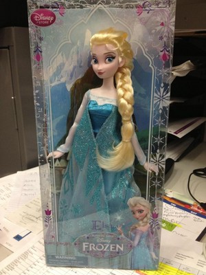  Frozen Disney Store Elsa Doll