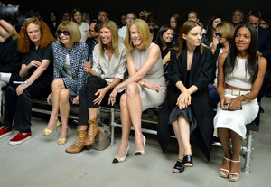  Nicole Kidman - Calvin Klein NY Fashion Week