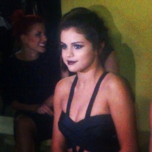  Selena at the Versage Woman's Wear onyesha in Milan (September 20)
