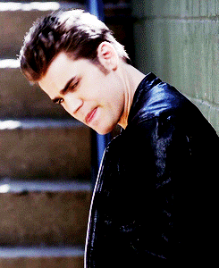 AU: Stefan intercepts Elena in Pennsylvania during her search for Katherine 
