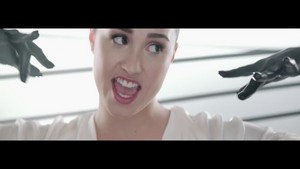  Demi Lovato - 심장 Attack {Music Video}