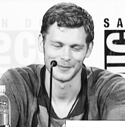 Joseph morgan → San Diego Comic Con - (Claire Holt talking about New Orleans food)