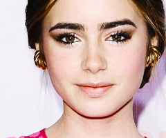  Lily Collins ♥