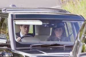  Prince William was in the driving сиденье, место, сиденья
