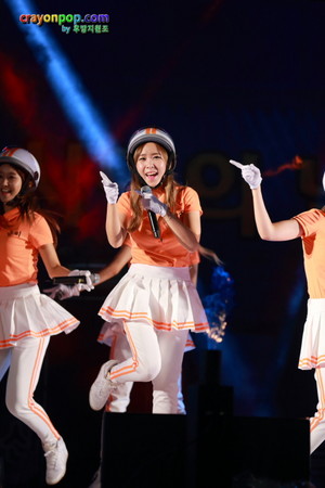 Way performing at KBS Dream Team Nonsan Citizens’ Day Concert