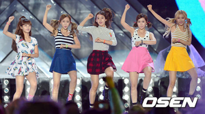 Crayon Pop performing Gangnam Style at the Hallyu Dream Concert 2013 