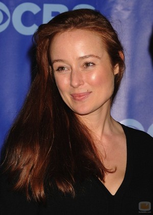  Fifty Shades of Grey's newest cast member:Jennifer Ehle as Carla(Ana's mom)