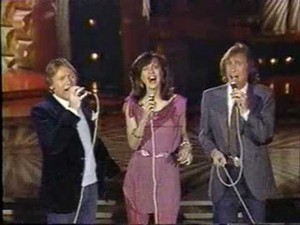Marylin McCoo And The Righteous Brothers On "Solid Gold"