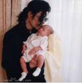 Michael And Baby Paris - michael-jackson photo