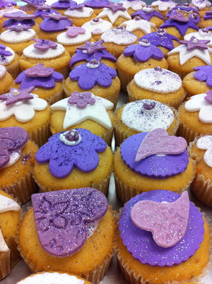  Purple cupcakes