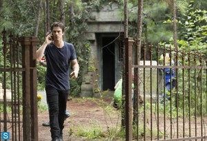  The Vampire Diaries - Episode 5.04 - For Whom the колокол, колокольчик, белл Tolls - Promotional фото
