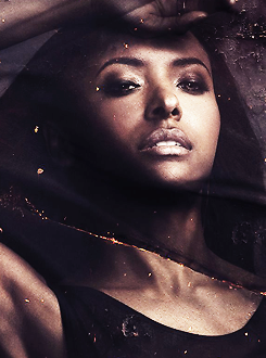  The Vampire Diaries season 5 promotional posters