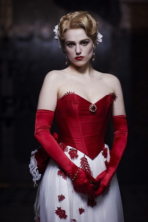  Lucy Westenra