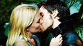 Captain Swan kiss@ - once-upon-a-time photo