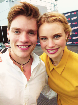  Dominic & Lucy Fry at the NY Comic Con