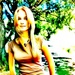 Emily Vancamp - fred-and-hermie icon